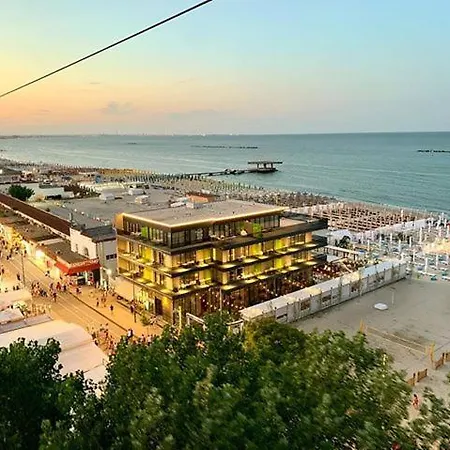 Aparthotel Tomis