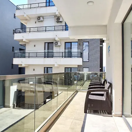 Tomis Lejlighedshotel