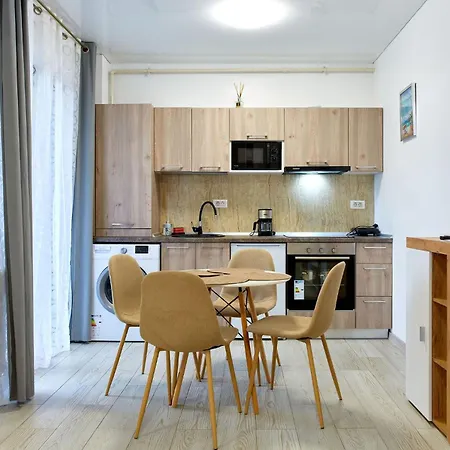 Aparthotel Tomis *