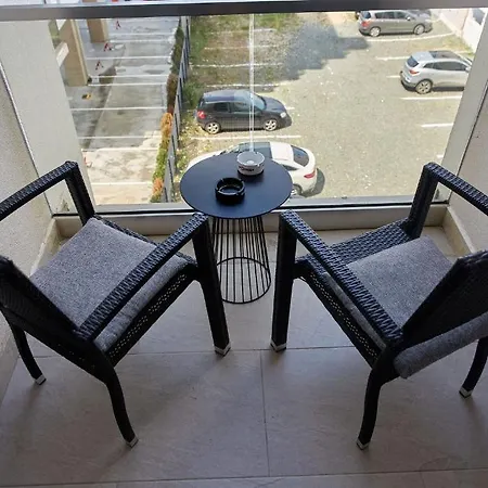 Tomis Aparthotel