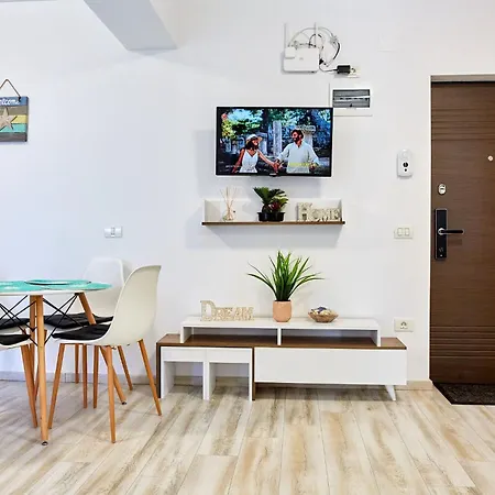 Aparthotel Tomis *